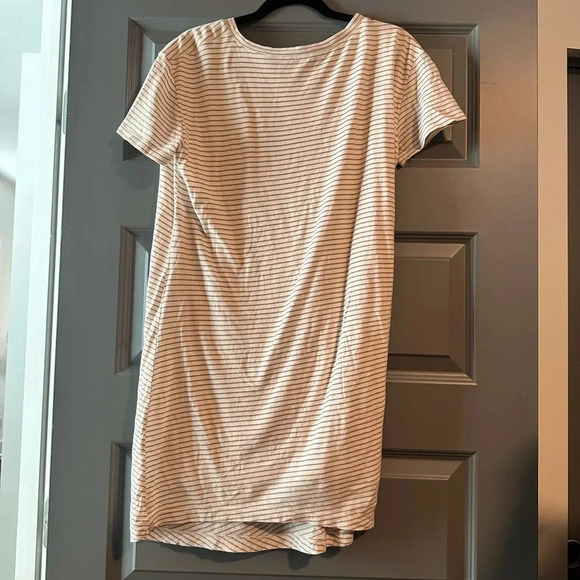 VINCE Classic Stripe Side Tie Dress In Brown NWT size small - Picture 2 of 4